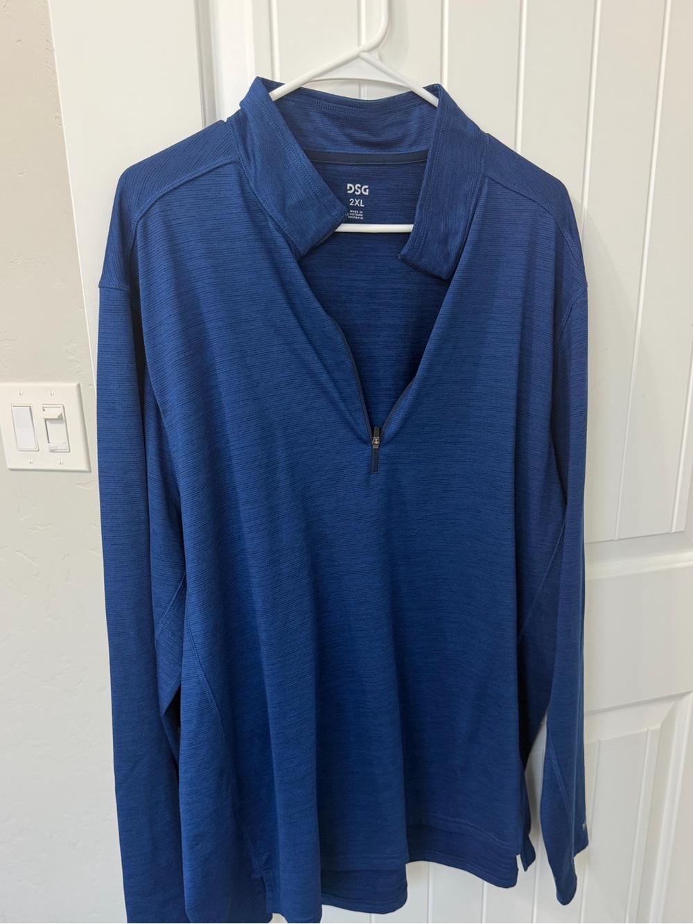 DSG Men's Zip-Up Sweater in Deep Blue